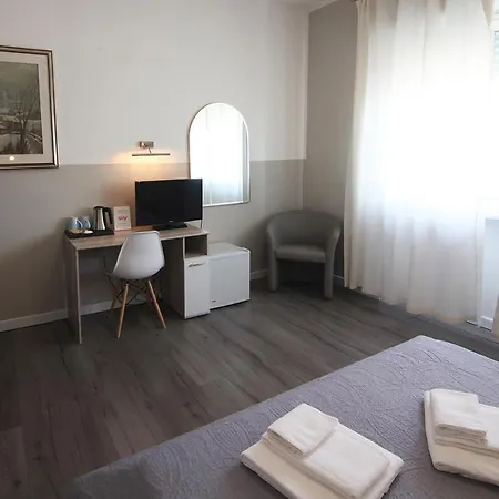 Santin Hotell 3*