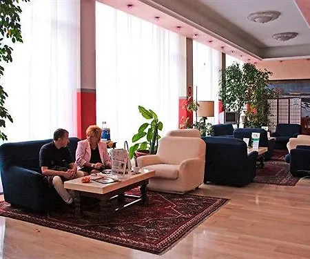 Отель Santin